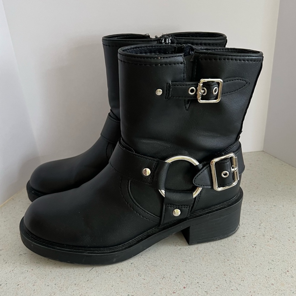 Universal Thread Connor Harness Buckle Ankle Boot… - image 8